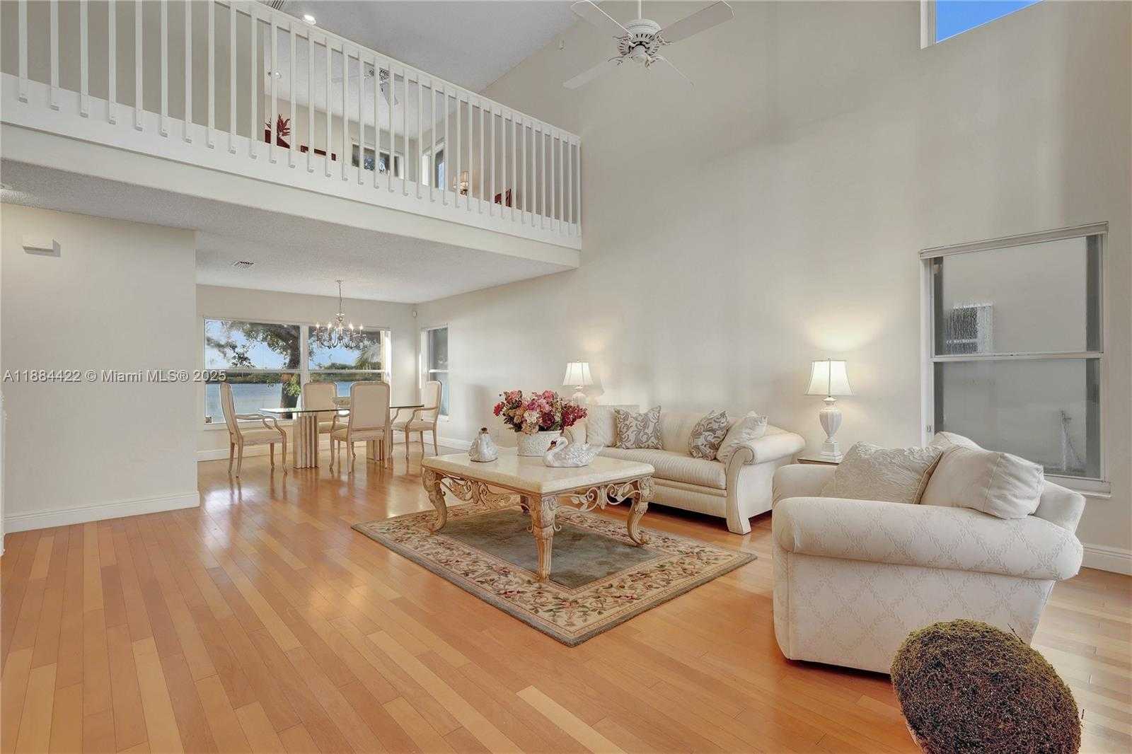 Small Image of 17516 NORTH WEST 7TH ST, Pembroke Pines Number 4