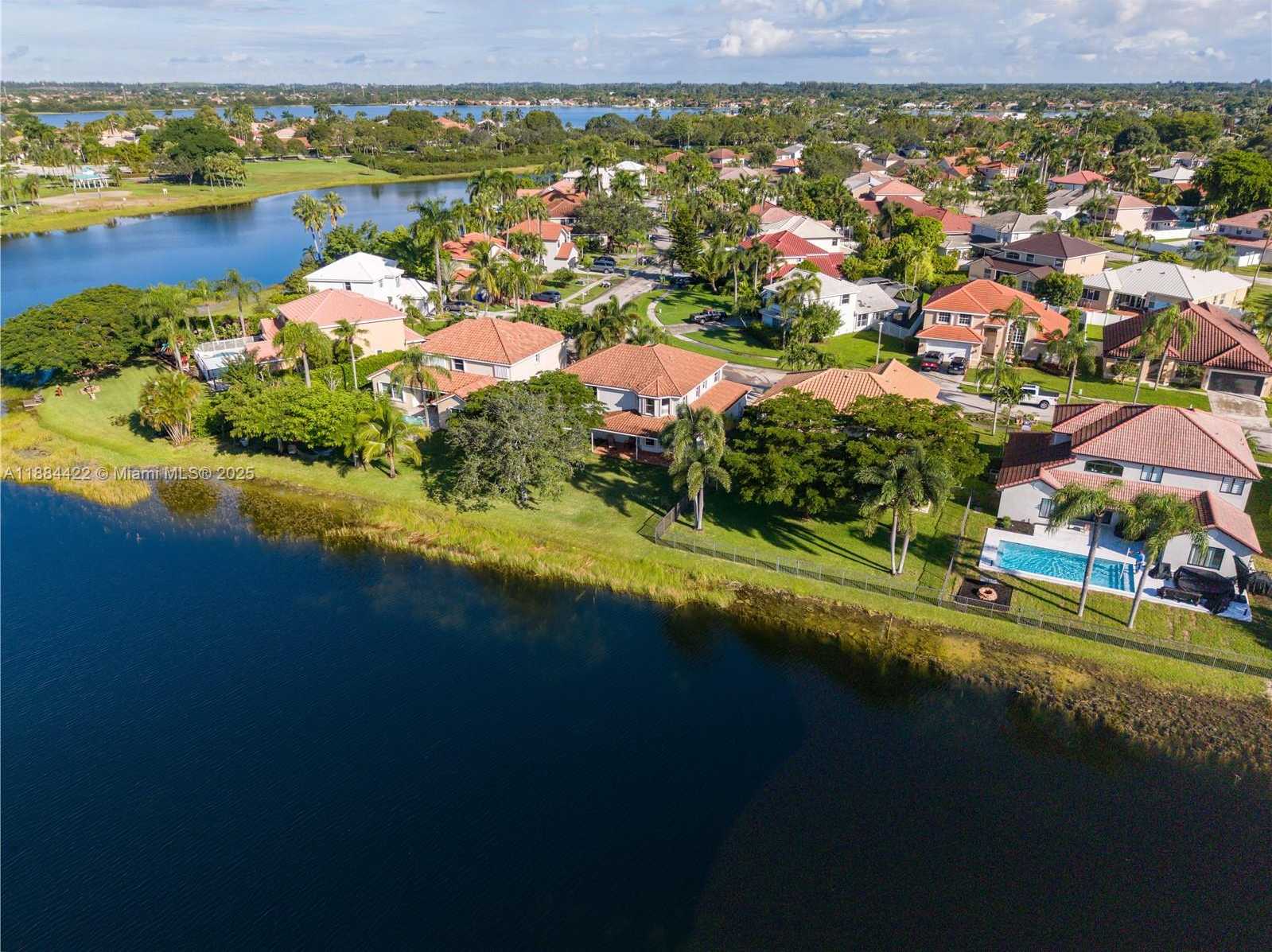 Small Image of 17516 NORTH WEST 7TH ST, Pembroke Pines Number 46