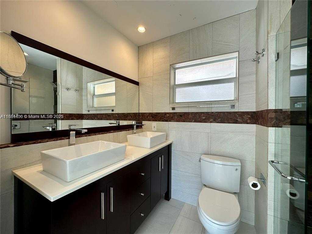 Small Image of 912 NORTH EAST 9TH CT, Pompano Beach Number 19