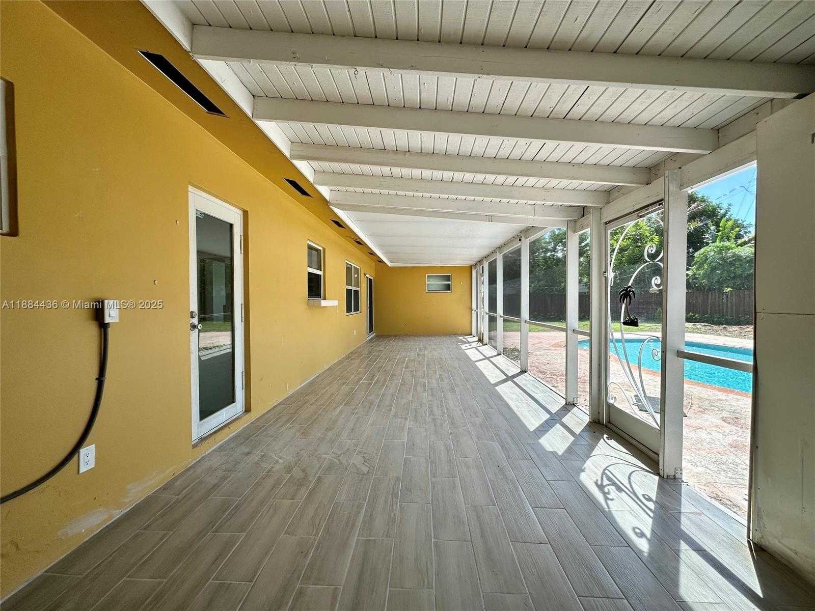 Small Image of 912 NORTH EAST 9TH CT, Pompano Beach Number 5