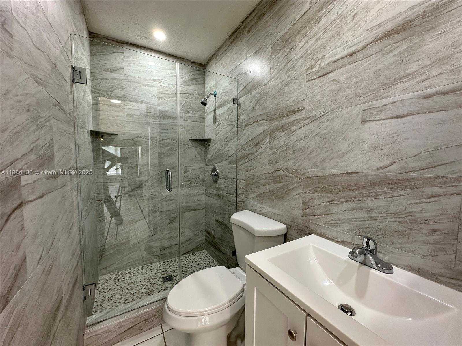 Small Image of 912 NORTH EAST 9TH CT, Pompano Beach Number 6