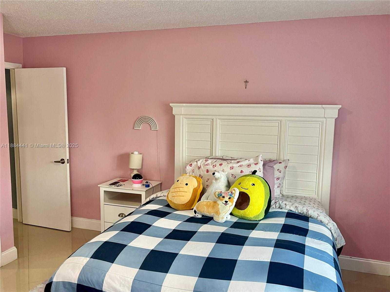 Small Image of 1270 NORTH WEST 49TH ST, Deerfield Beach Number 21