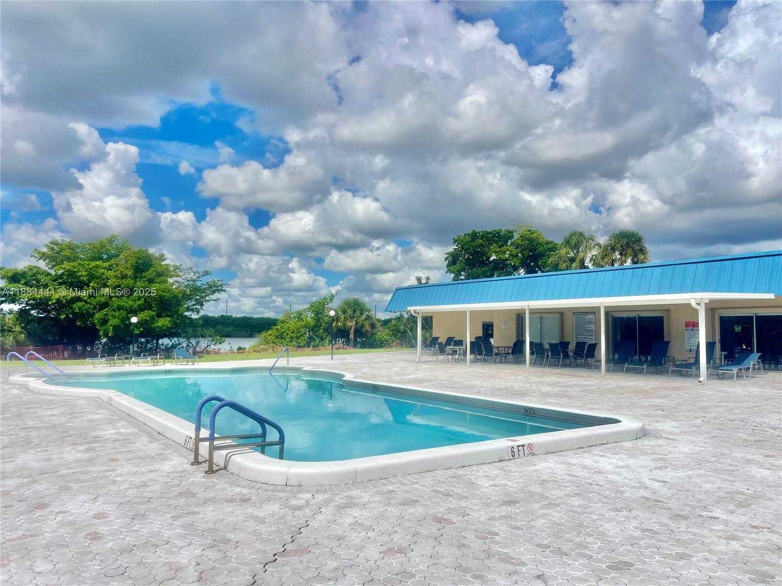 Small Image of 1270 NORTH WEST 49TH ST, Deerfield Beach Number 28