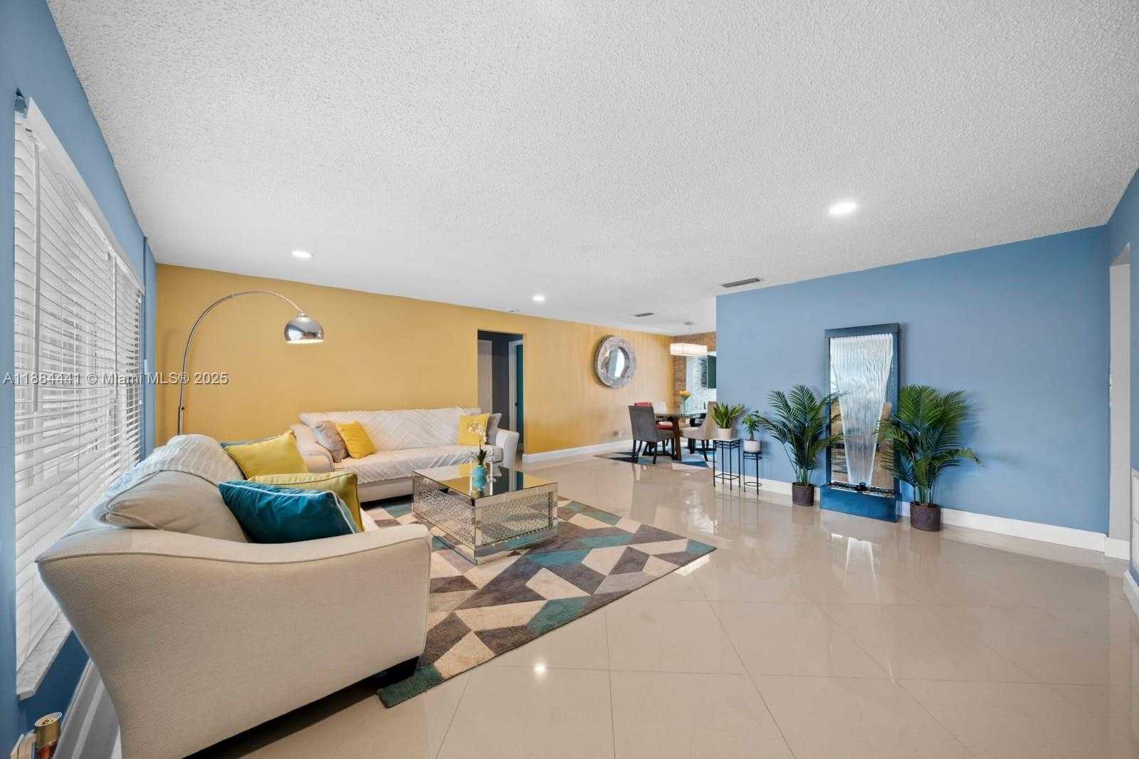 Small Image of 1270 NORTH WEST 49TH ST, Deerfield Beach Number 4