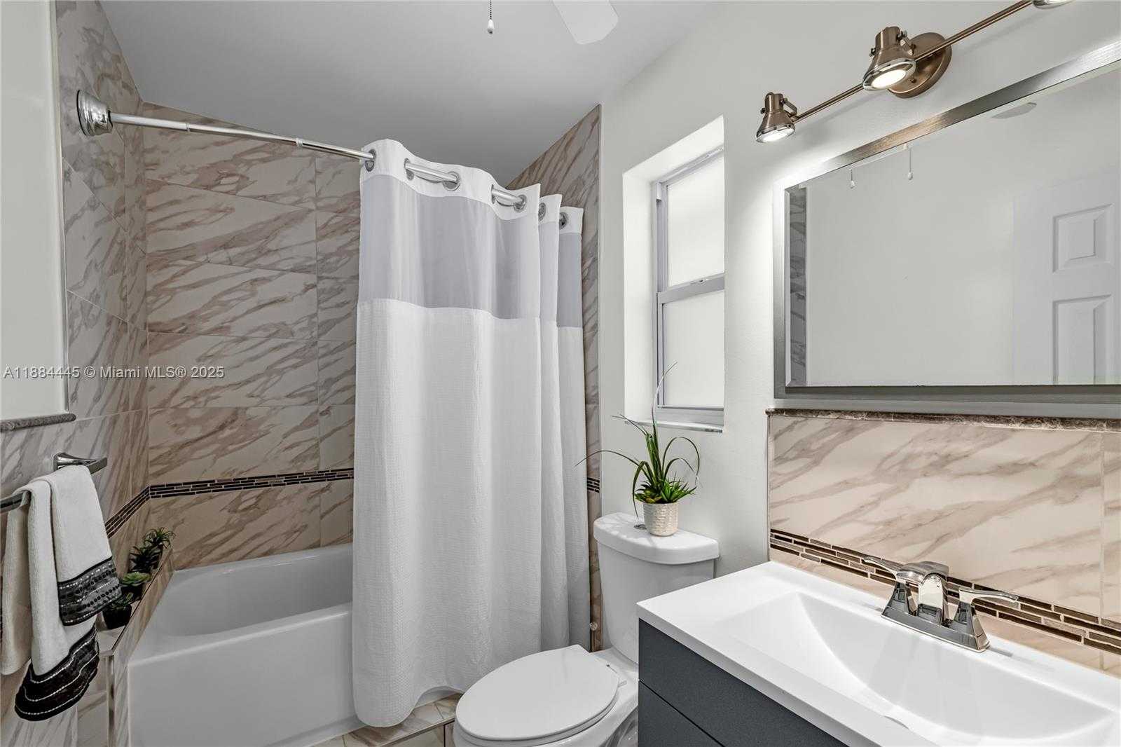 Small Image of 421 SOUTH WEST 64TH WAY, Pembroke Pines Number 20