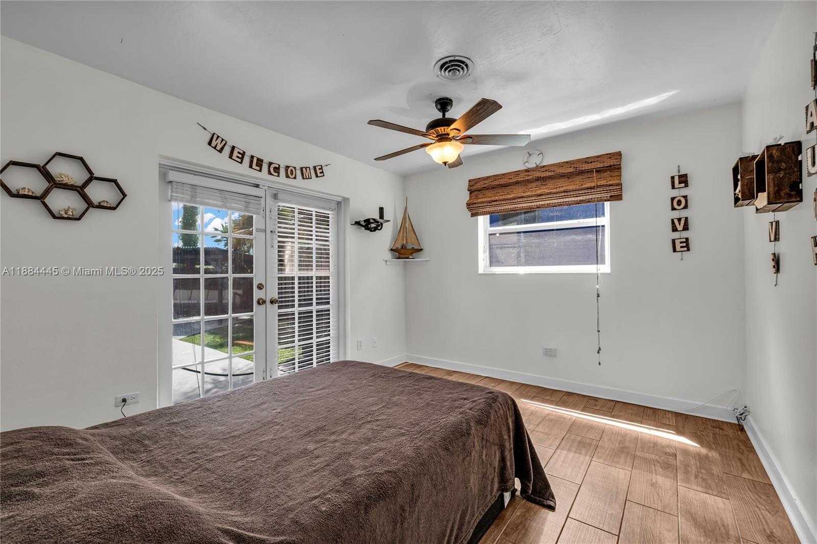 Small Image of 421 SOUTH WEST 64TH WAY, Pembroke Pines Number 21