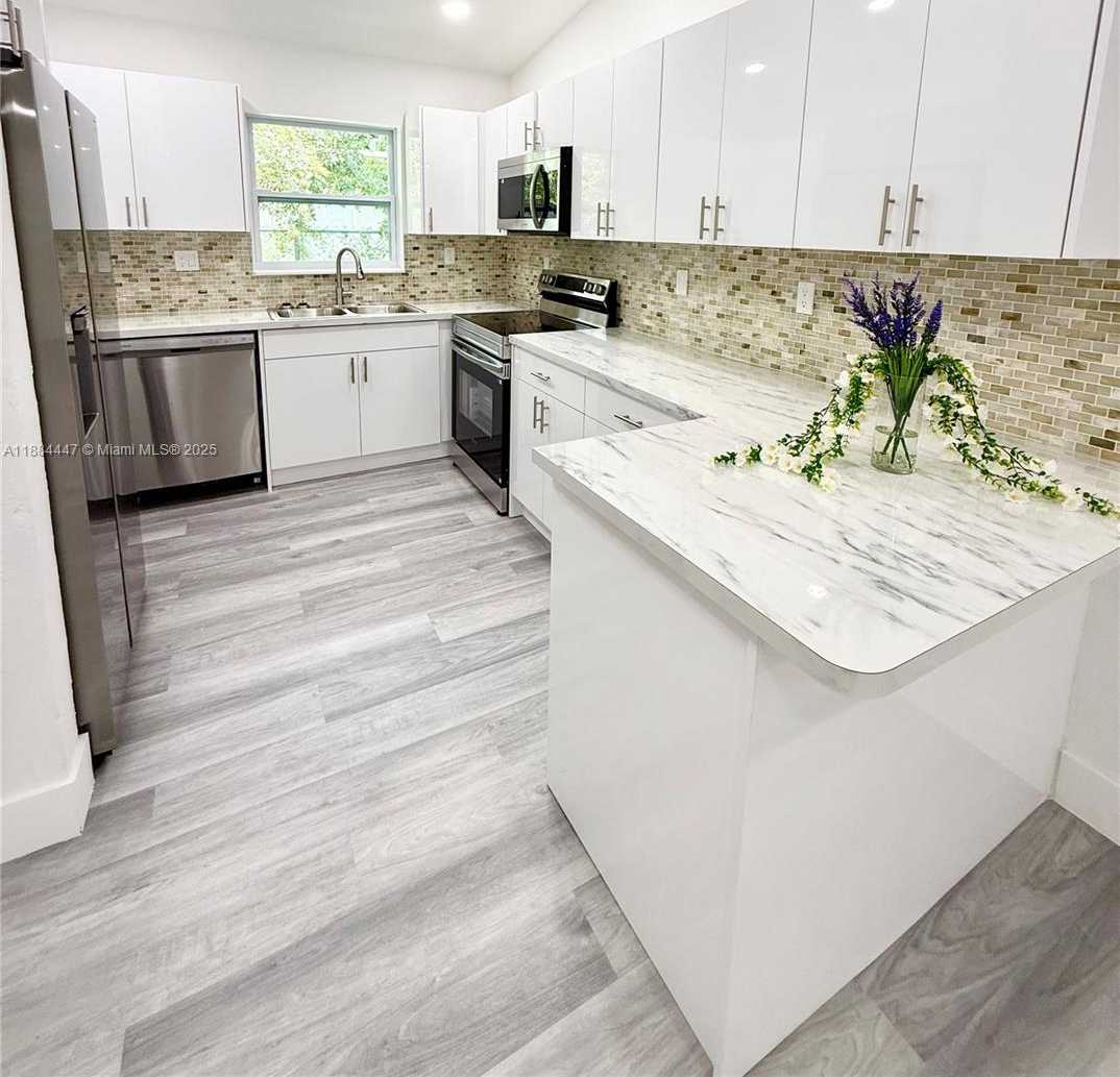 Small Image of 2850 NORTH WEST 12TH CT, Fort Lauderdale Number 3