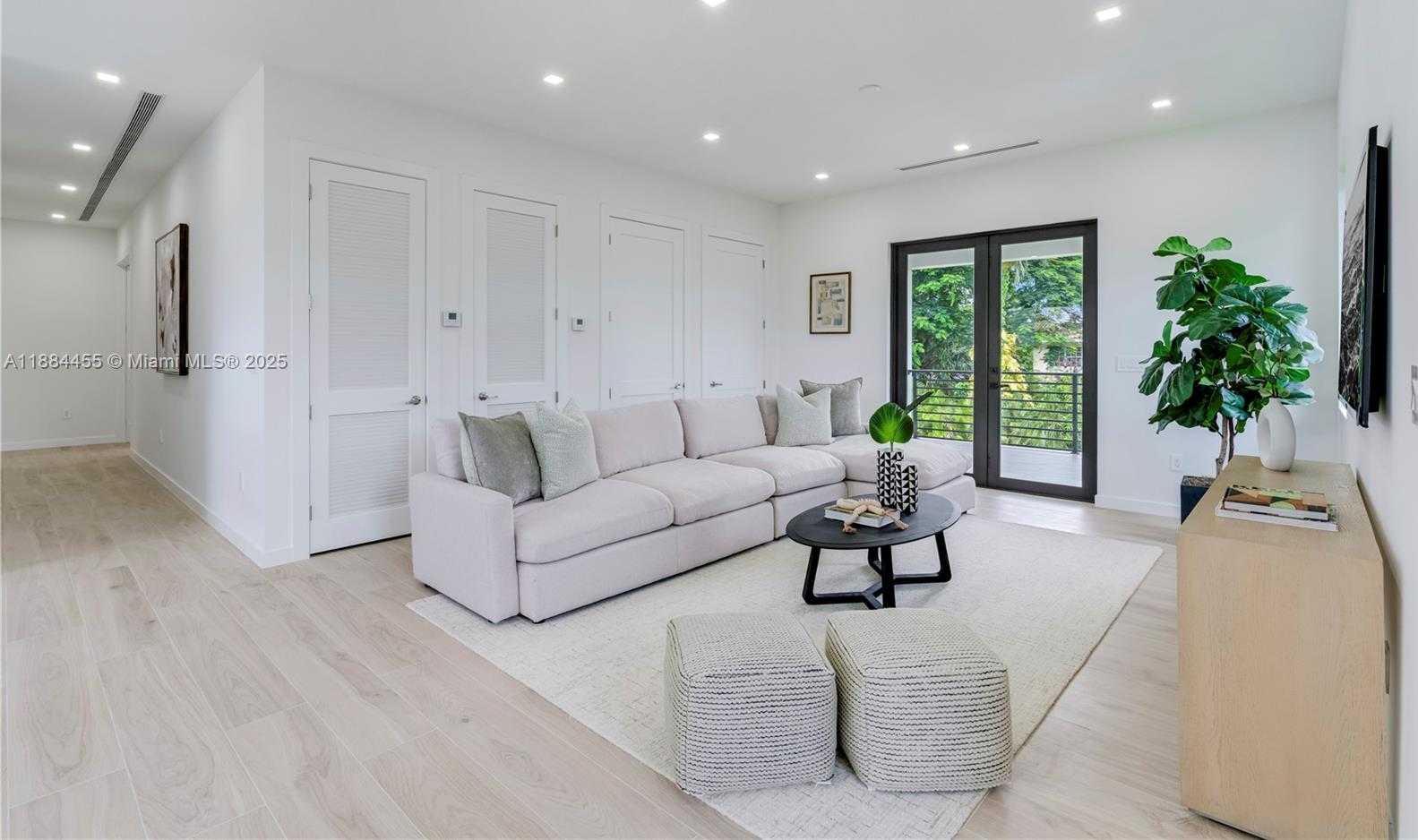 Small Image of 6401 SOUTH WEST 84TH ST, Miami Number 12