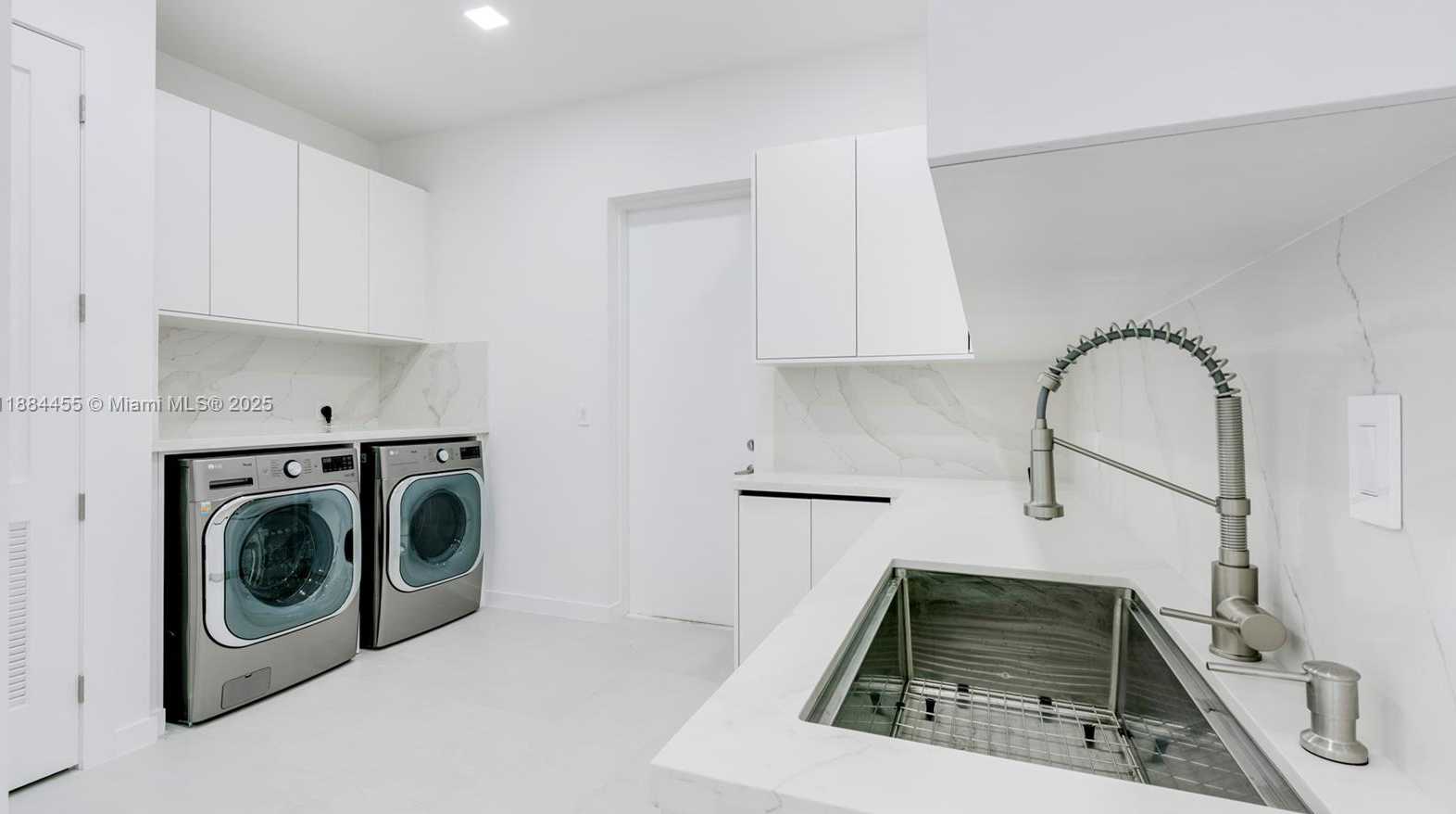 Small Image of 6401 SOUTH WEST 84TH ST, Miami Number 21