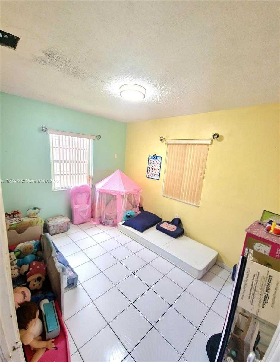 Small Image of 309 EAST 18TH ST, Hialeah Number 11