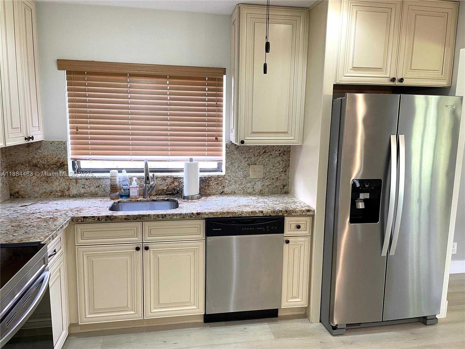 Small Image of 18052 SOUTH 105TH AVE S, Boca Raton Number 11
