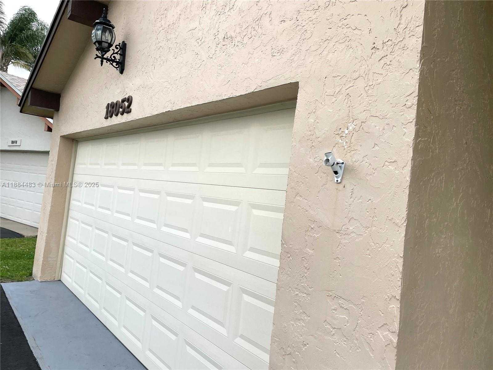Small Image of 18052 SOUTH 105TH AVE S, Boca Raton Number 2