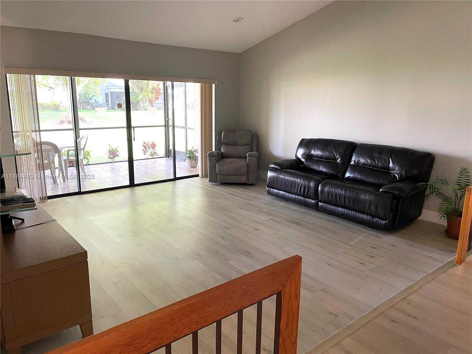 Small Image of 18052 SOUTH 105TH AVE S, Boca Raton Number 6
