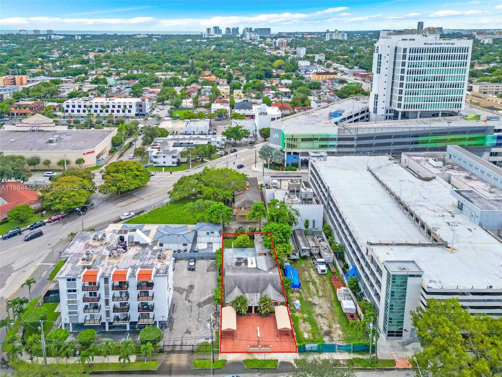 Small Image of 2524 SOUTH WEST 6TH ST, Miami Number 18