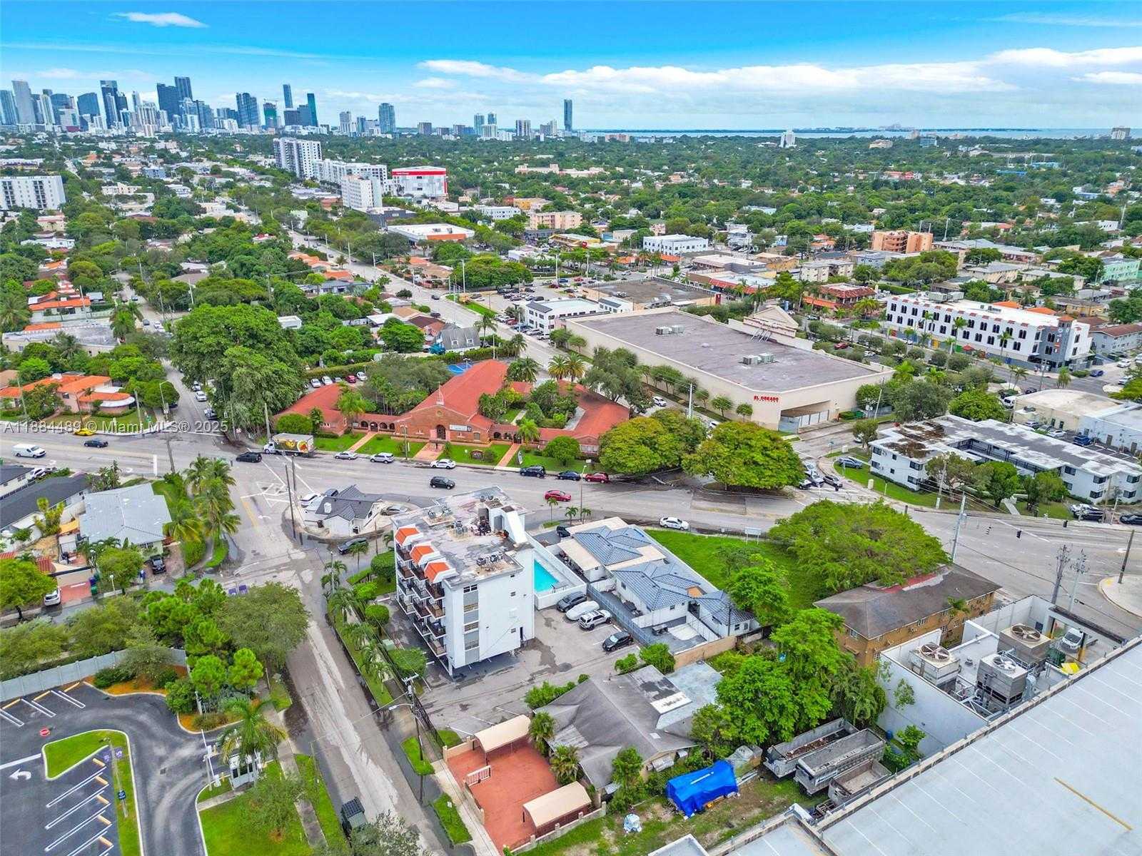 Small Image of 2524 SOUTH WEST 6TH ST, Miami Number 6