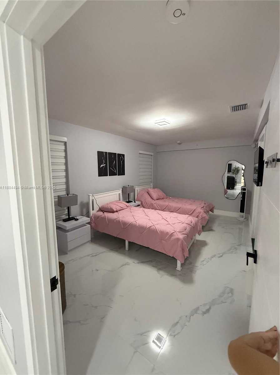 Small Image of 25425 SOUTH WEST 126TH CT, Homestead Number 11