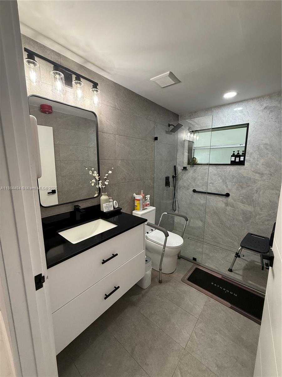 Small Image of 25425 SOUTH WEST 126TH CT, Homestead Number 18