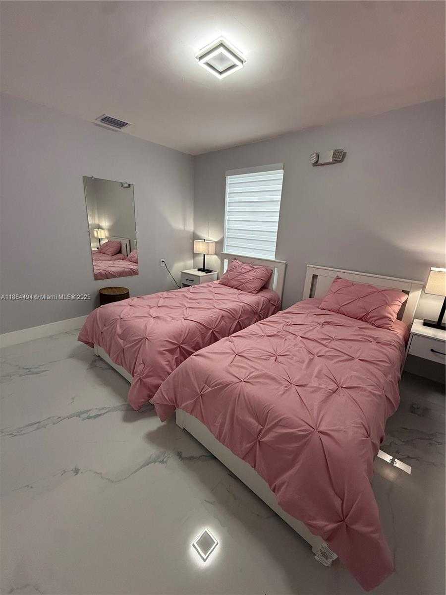 Small Image of 25425 SOUTH WEST 126TH CT, Homestead Number 23