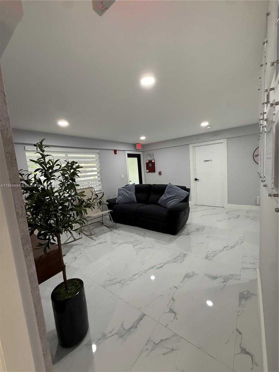 Small Image of 25425 SOUTH WEST 126TH CT, Homestead Number 32