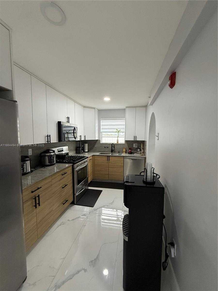 Small Image of 25425 SOUTH WEST 126TH CT, Homestead Number 38