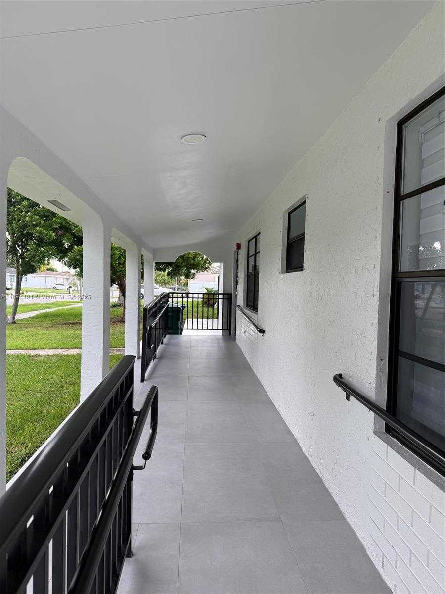 Small Image of 25425 SOUTH WEST 126TH CT, Homestead Number 4