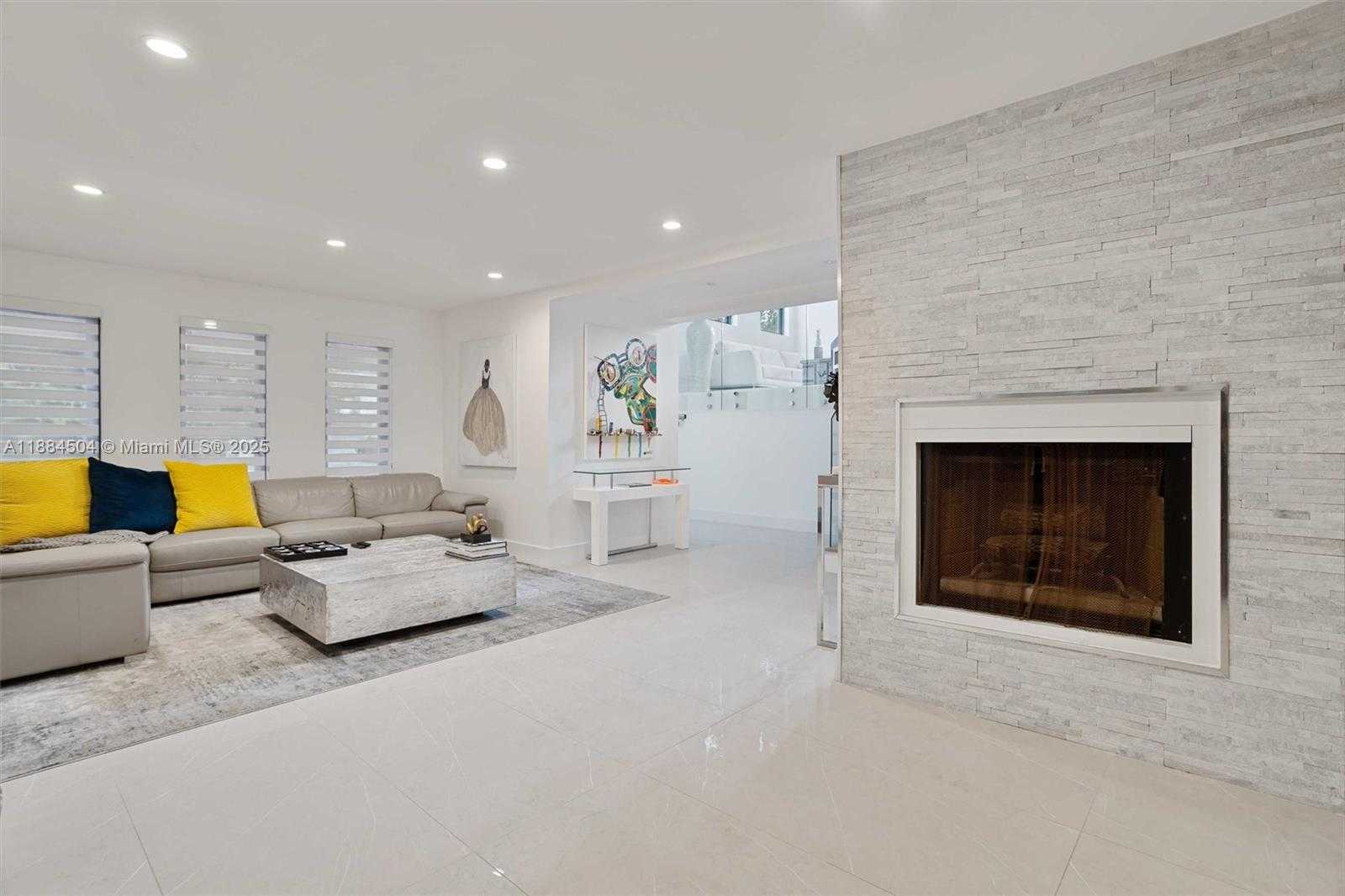 Small Image of 6510 CASTANEDA ST, Coral Gables Number 13