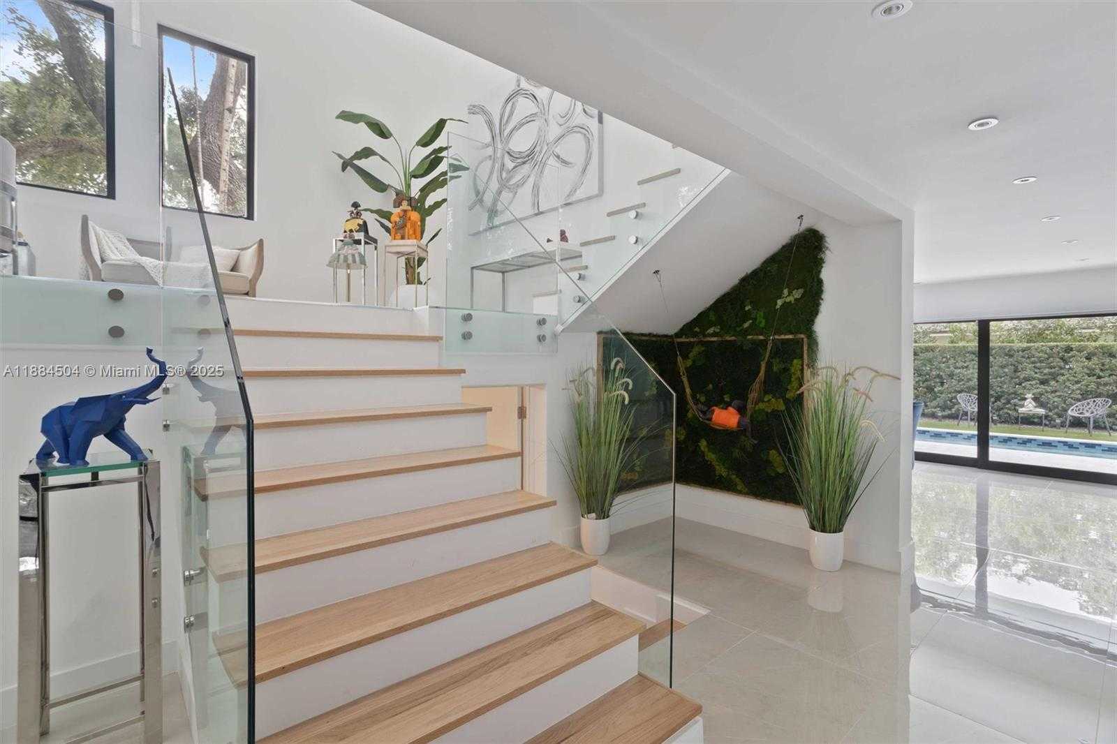 Small Image of 6510 CASTANEDA ST, Coral Gables Number 21