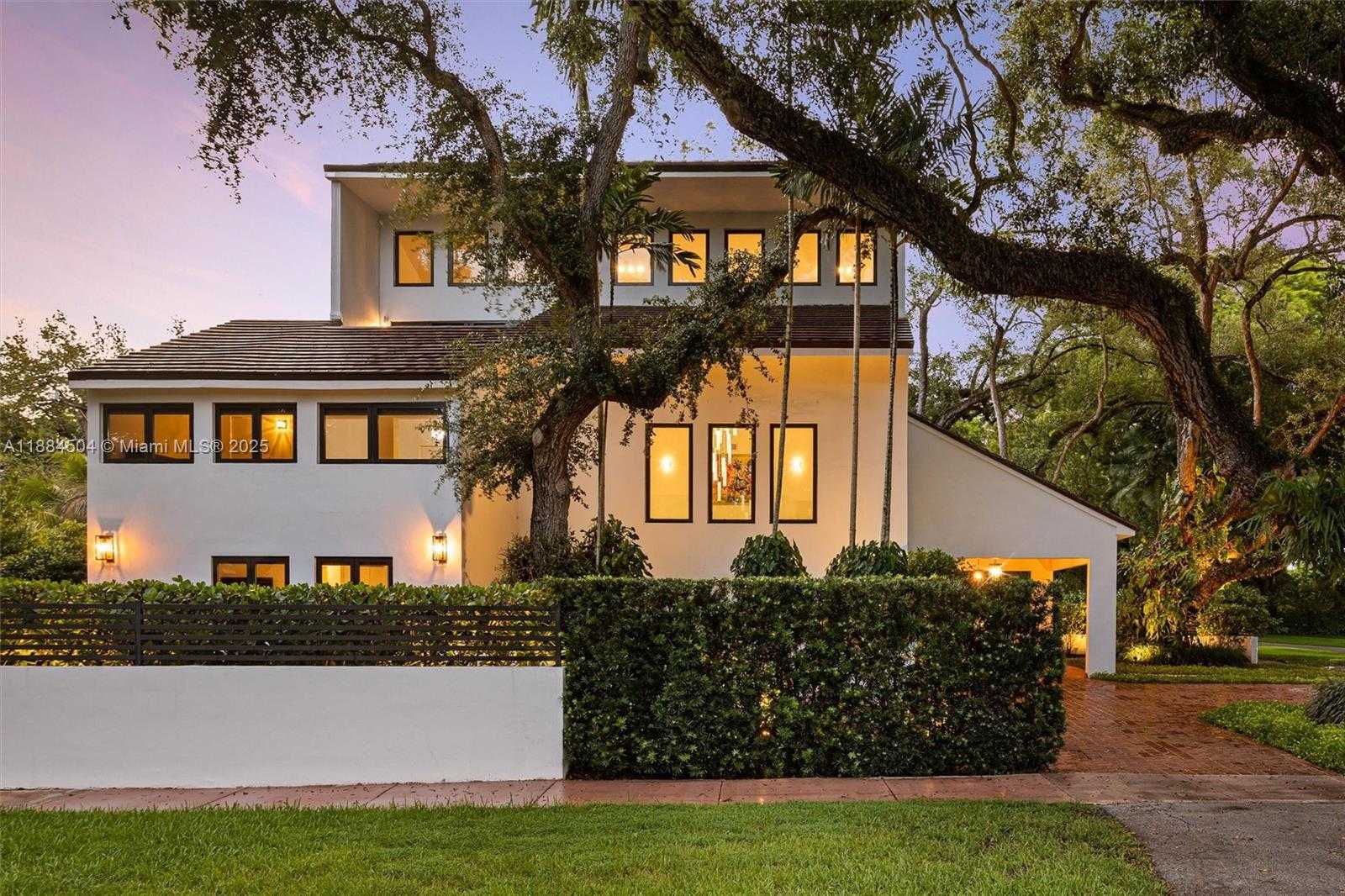 Small Image of 6510 CASTANEDA ST, Coral Gables Number 4