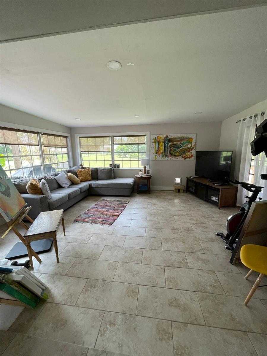 Small Image of 16101 SOUTH WEST 281ST ST, Homestead Number 2