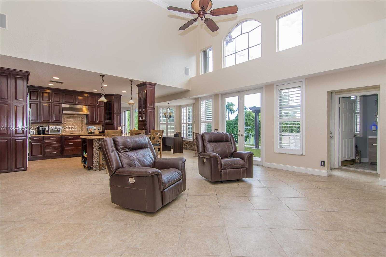 Small Image of 1091 SOUTH WEST 156TH AVE, Pembroke Pines Number 13