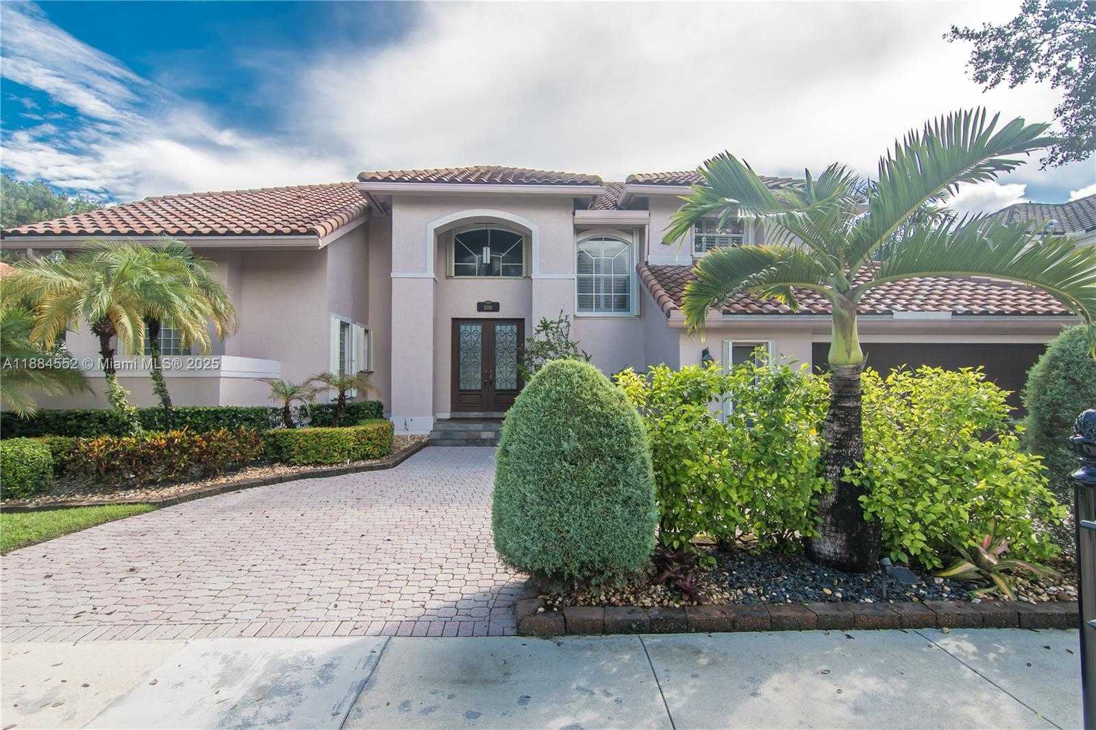Small Image of 1091 SOUTH WEST 156TH AVE, Pembroke Pines Number 2