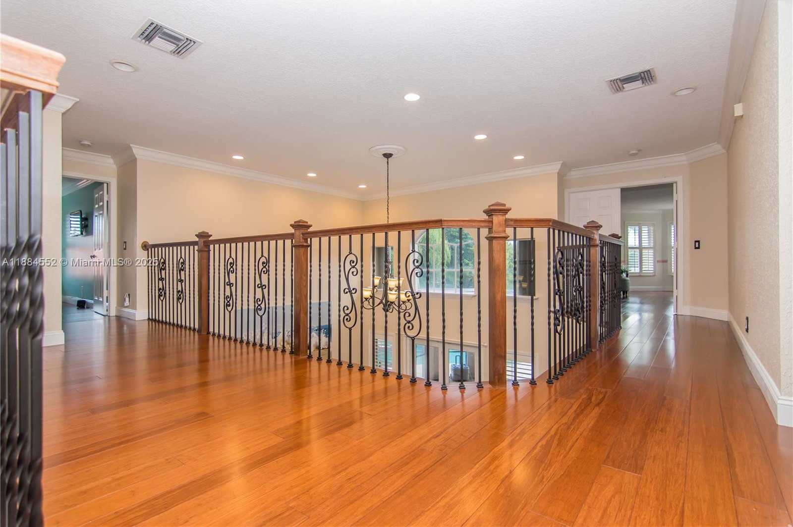 Small Image of 1091 SOUTH WEST 156TH AVE, Pembroke Pines Number 25