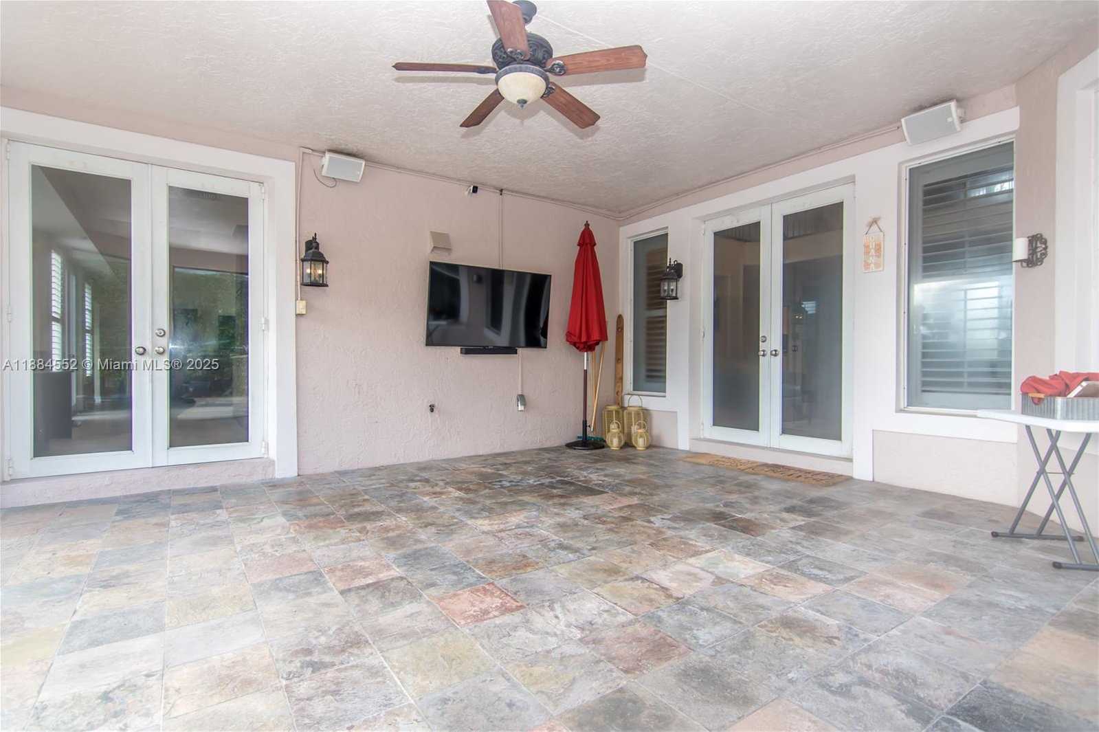 Small Image of 1091 SOUTH WEST 156TH AVE, Pembroke Pines Number 38