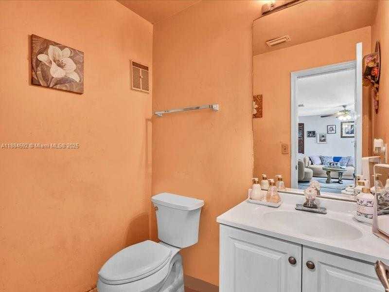 Small Image of 9900 SOUTH WEST 12 ST, Pembroke Pines Number 11