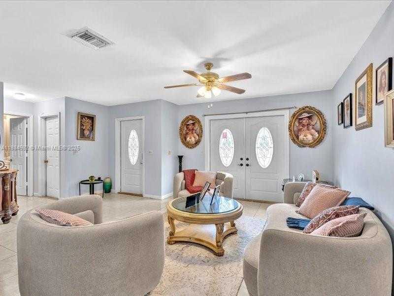 Small Image of 9900 SOUTH WEST 12 ST, Pembroke Pines Number 4