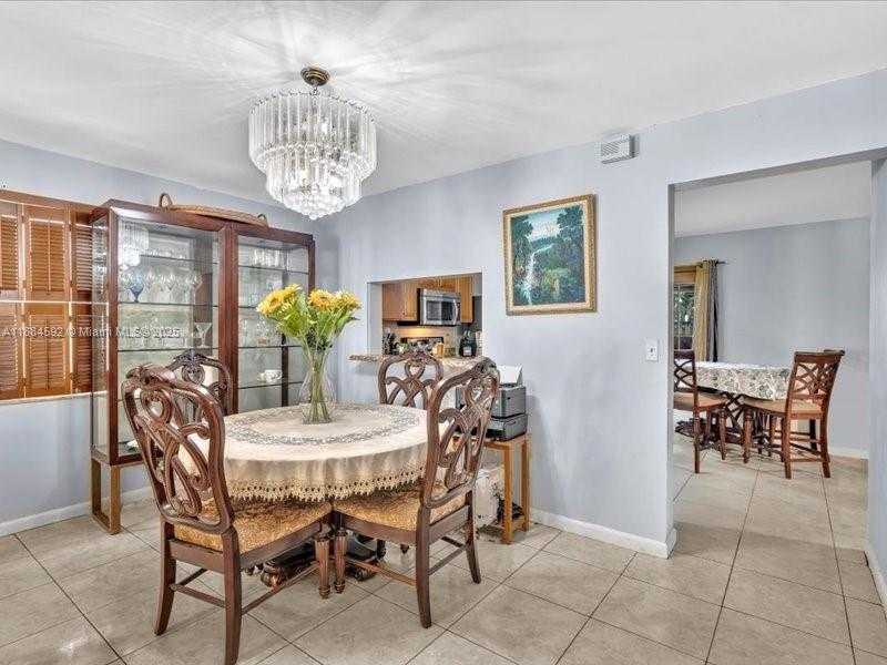 Small Image of 9900 SOUTH WEST 12 ST, Pembroke Pines Number 6