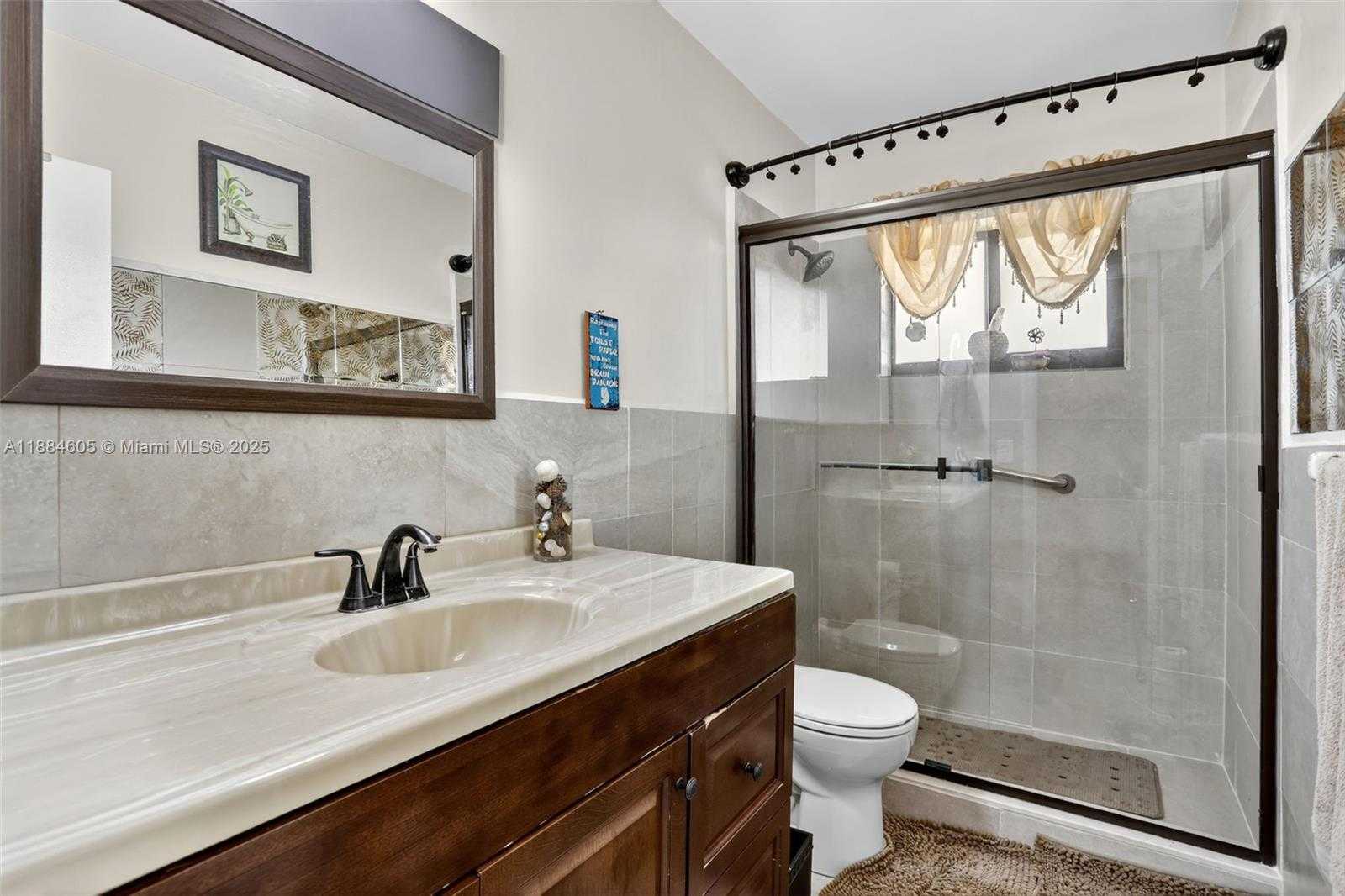 Small Image of 1310 SOUTH WEST 7TH AVE, Deerfield Beach Number 17