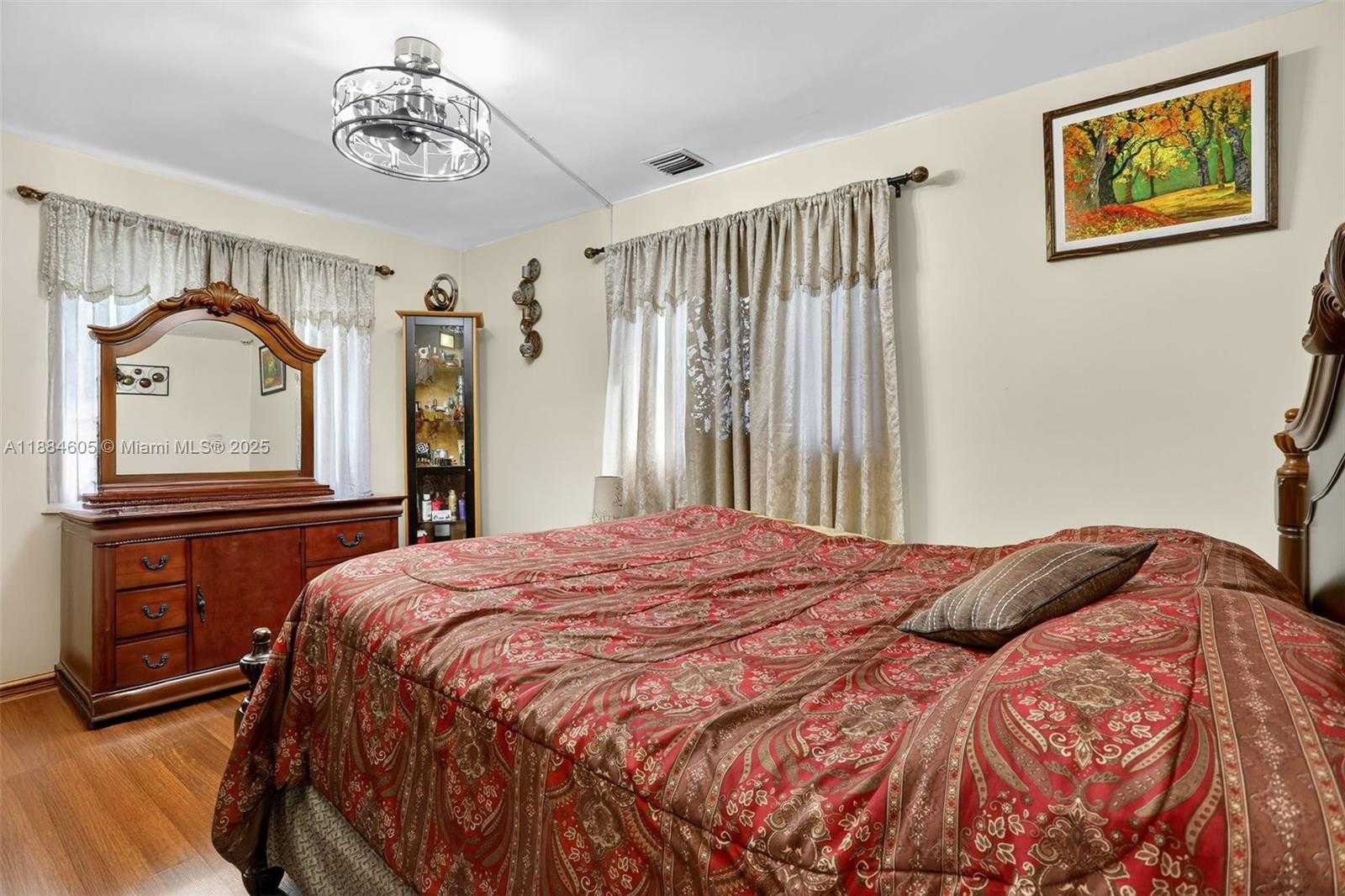 Small Image of 1310 SOUTH WEST 7TH AVE, Deerfield Beach Number 18