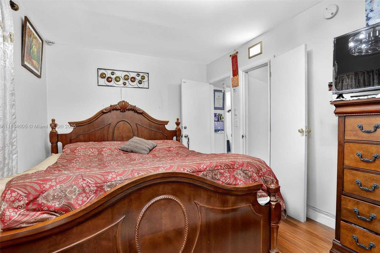 Small Image of 1310 SOUTH WEST 7TH AVE, Deerfield Beach Number 19
