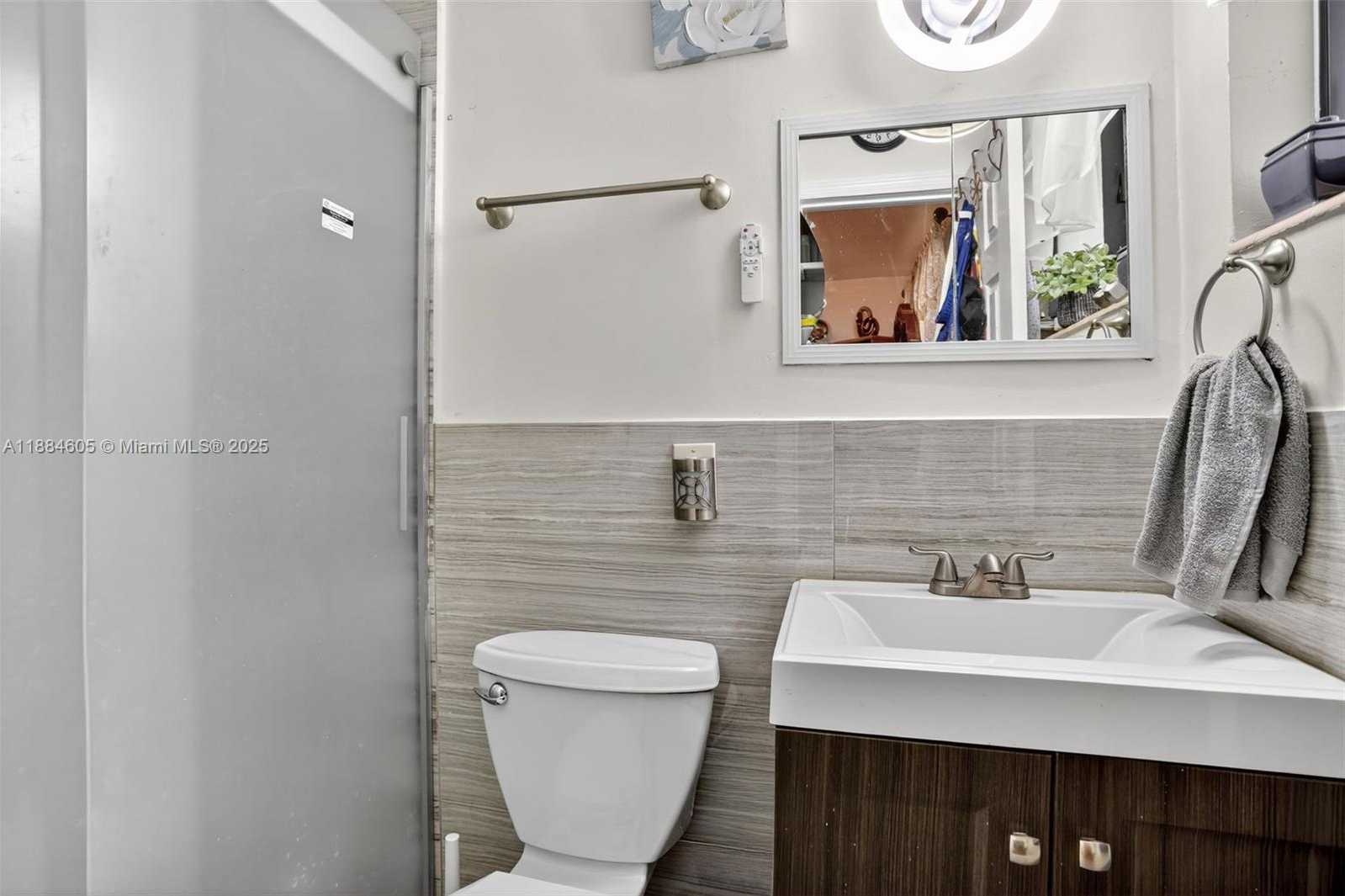 Small Image of 1310 SOUTH WEST 7TH AVE, Deerfield Beach Number 20