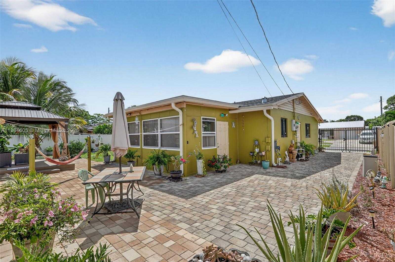 Small Image of 1310 SOUTH WEST 7TH AVE, Deerfield Beach Number 25
