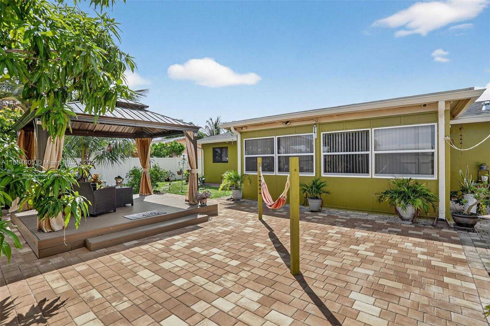 Small Image of 1310 SOUTH WEST 7TH AVE, Deerfield Beach Number 27