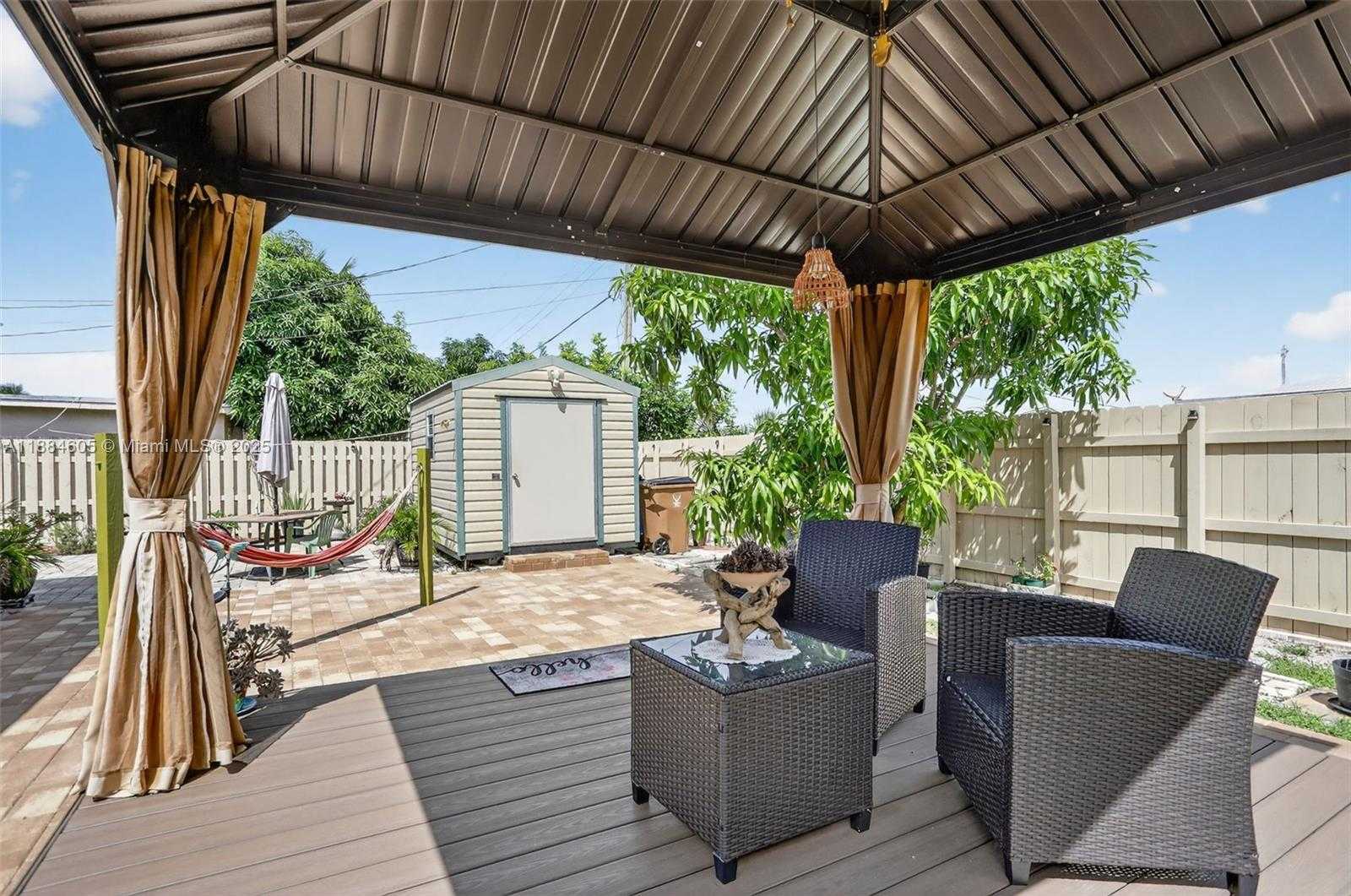 Small Image of 1310 SOUTH WEST 7TH AVE, Deerfield Beach Number 28