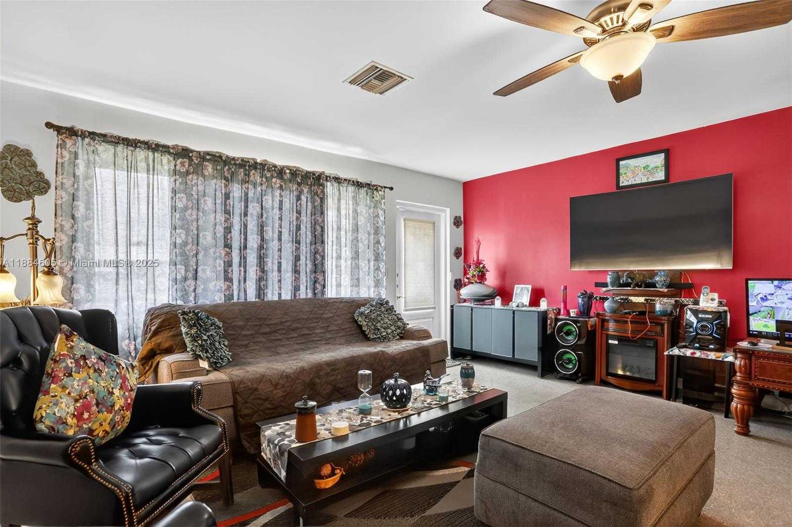 Small Image of 1310 SOUTH WEST 7TH AVE, Deerfield Beach Number 8