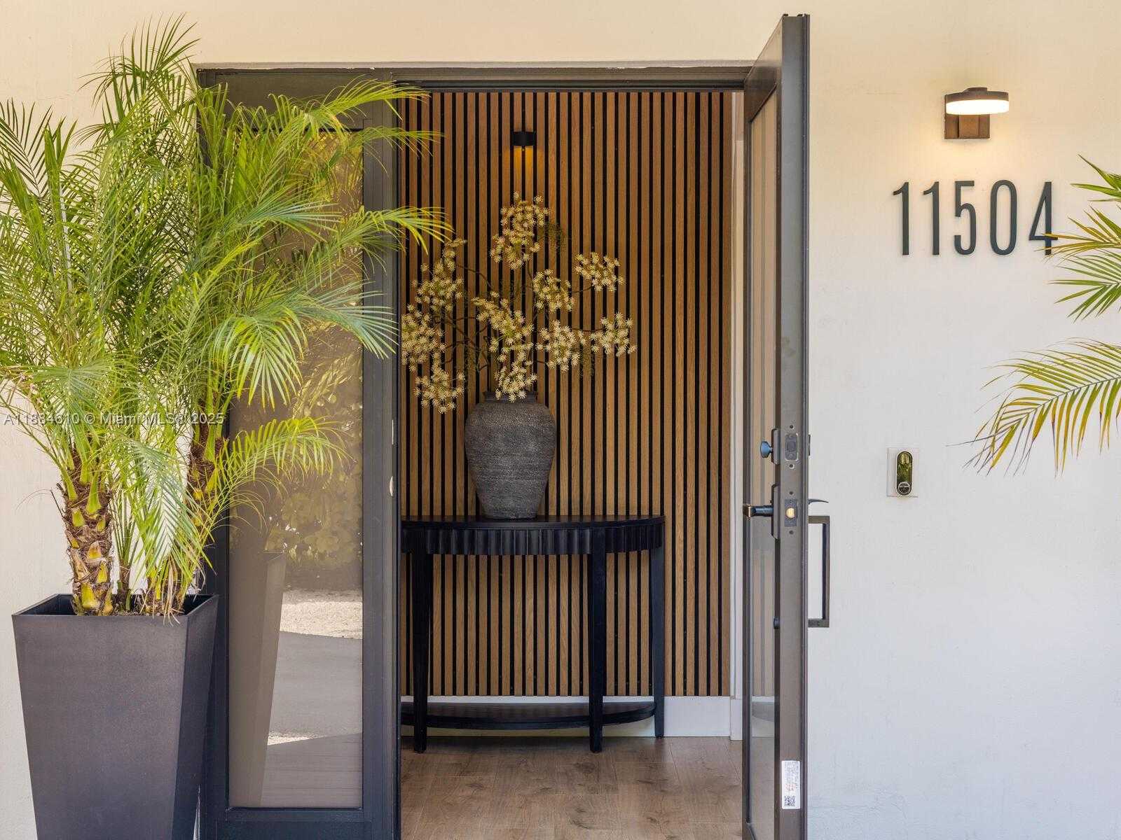 Small Image of 11504 NORTH EAST 6TH AVE, Biscayne Park Number 10