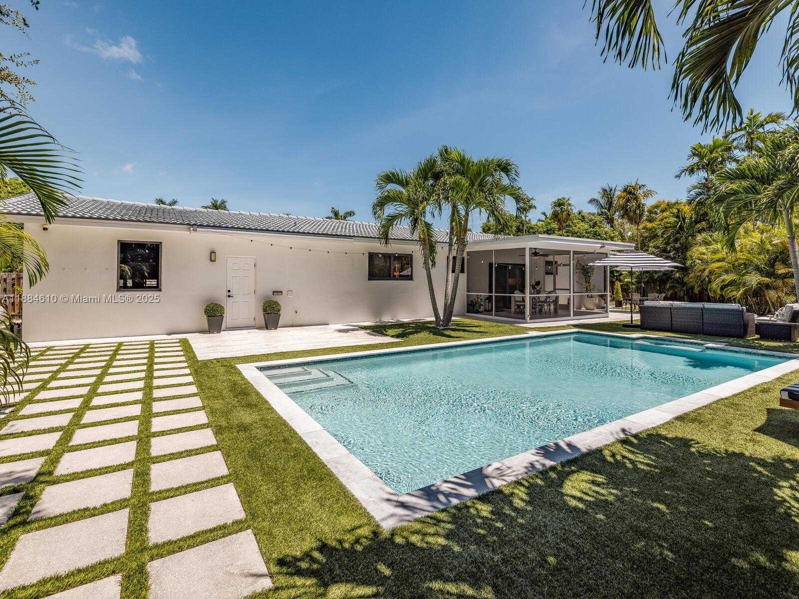 Small Image of 11504 NORTH EAST 6TH AVE, Biscayne Park Number 66