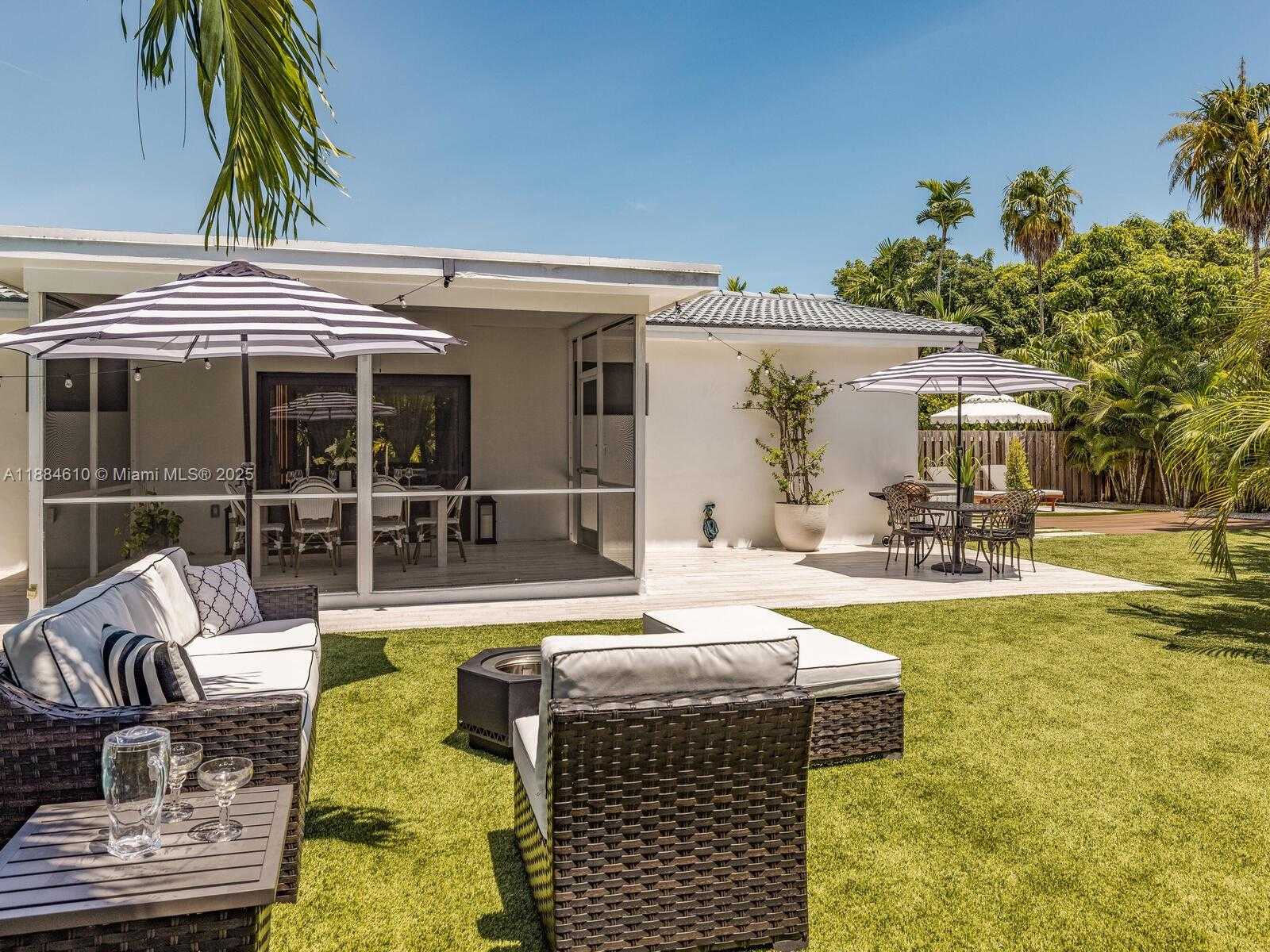Small Image of 11504 NORTH EAST 6TH AVE, Biscayne Park Number 68