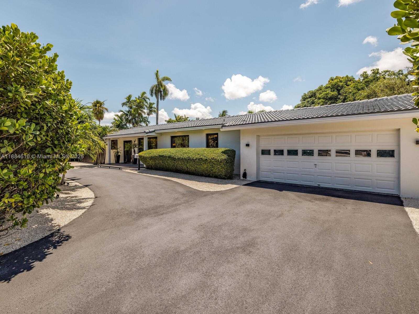 Small Image of 11504 NORTH EAST 6TH AVE, Biscayne Park Number 7
