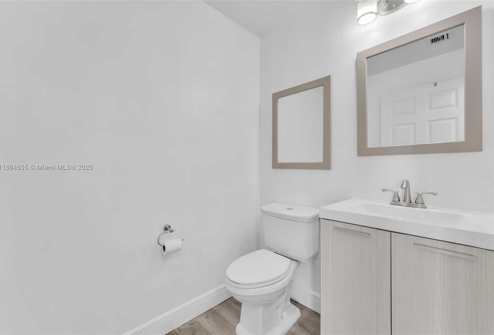 Small Image of 13505 SOUTH WEST 122ND AVE, Miami Number 10