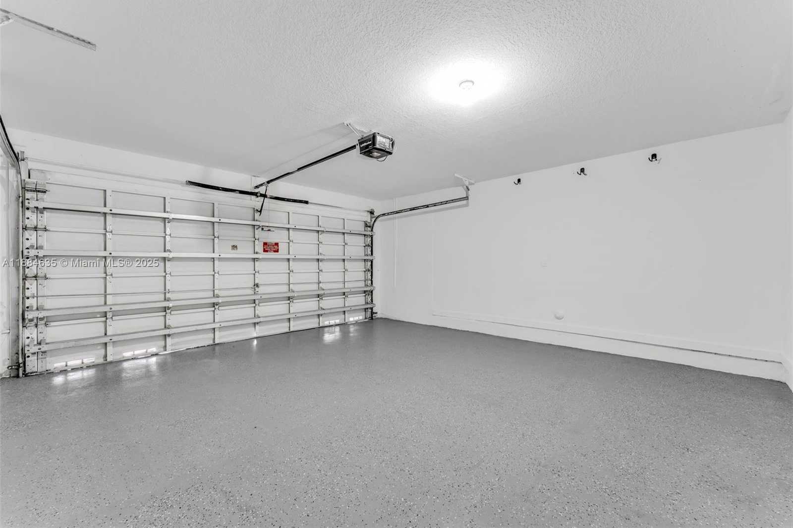 Small Image of 13505 SOUTH WEST 122ND AVE, Miami Number 30